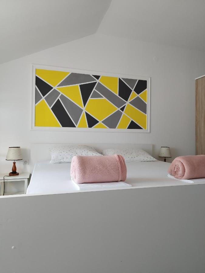 Apartments Jakovljevic Grebastica Luaran gambar